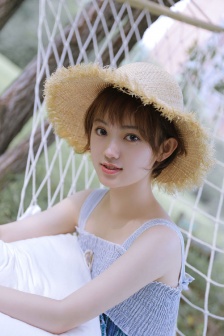 19岁皮很紧很嫩